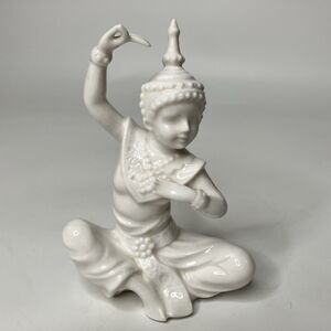 Vtg Ardalt Lenwile Japan Ceramic Thai Dancer Figure #6847 White 5" x 3 1/2" Tag